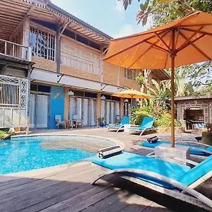 Ayu Dira Heritage House Villa
